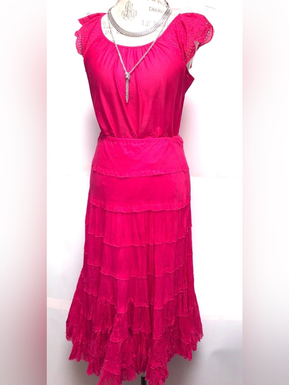 LOT OF 2: Banana Republic Eyelet Top & RUFFLED TIERED SKIRT COTTON HOT PINK MED - Picture 4 of 13